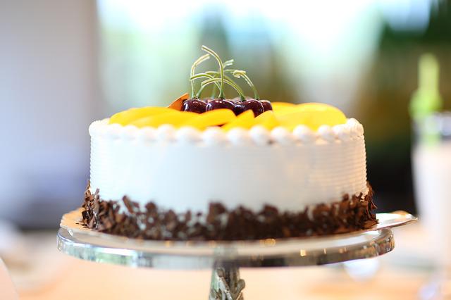 domowy tort urodzinowy